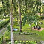 Dina * Milanowek