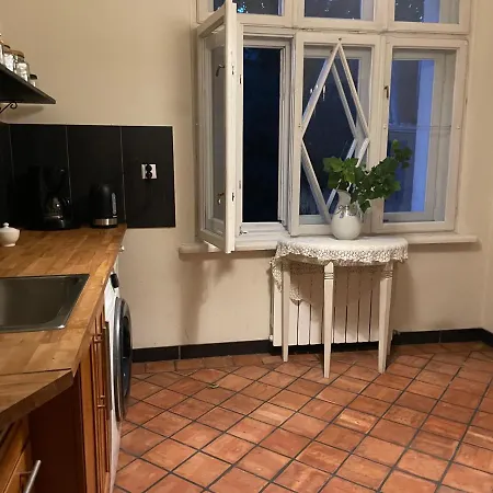 Dina Apartment Milanowek